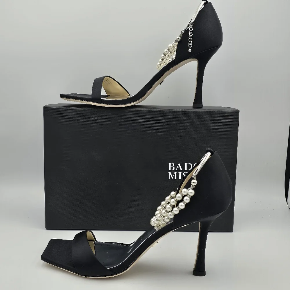 NIB Badgley Mischka Loretta Dual Pearl Strap Stiletto Heel Sandals, Black Satin - Picture 9 of 16